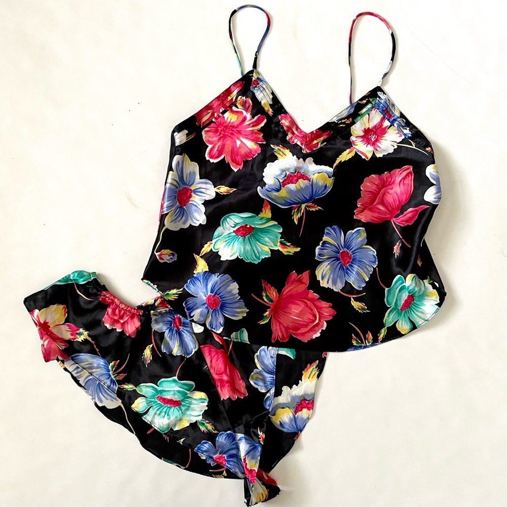 Vintage Victoria’s Secret Floral Sleep Set